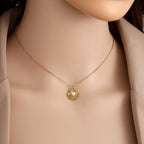 Edelstahlkette mit Muschelanhänger und künstlicher Perle in gold, 38+5cm lang.