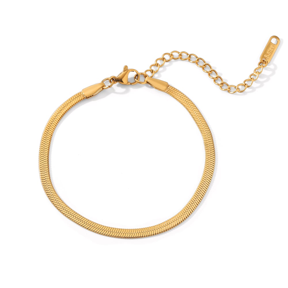 18K vergoldetes Schlangenarmband aus Edelstahl mit glatter, flexibler Struktur – minimalistisches Goldarmband.