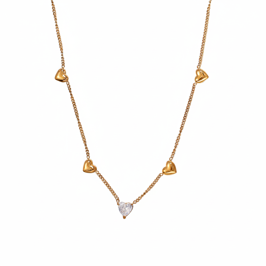 zarte vergoldete Edelstahl Halskette mit mehreren kleinen Herzen und Zirkonia Herz